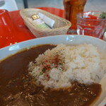 クレプスキュール・カフェ - ビーフカレー(サラダ・スープ・ドリンク付)：800円(税込)／2020年4月