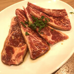 焼肉山河 - 山河カルビ　タレ480円