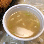 とんかつ春 - お味噌汁つきがありがたい。