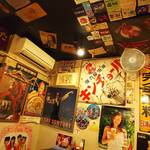 炭火焼の店 完ちゃん - 店内①