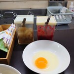牛すじカレー 小さなカレー家 - 追加の“生たまご（50円）”