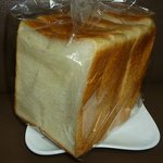 レコルト - 生クリーム角食（1斤） 250円