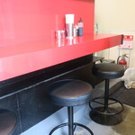 ラーメン二郎 - 店内の様子