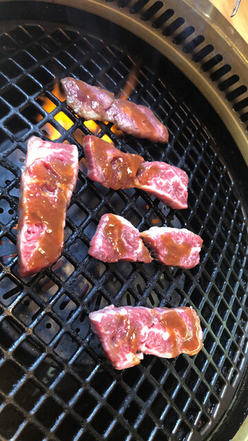 焼肉 一升びん 鈴鹿店 イッショウビン 平田町 焼肉 食べログ