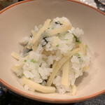 津の守坂 小柴 - 筍　帆立　若芽の炊き込みご飯