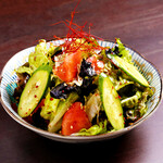 [Salad menu] using carefully selected vegetables