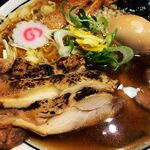 京都 麺屋たけ井 阪急梅田店 - 結構なボリュームあり。