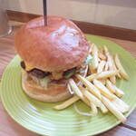 CORNER GATE BURGER - 