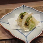 すし処 みや古分店 - 白魚と蕗の薹の天ぷらに蕗味噌、木の芽