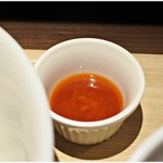 まぜそば専門店 シン・アジト - 辛味ダレ。そこまで辛くはないです。