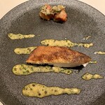 カンテサンス - 甘鯛
      パッションフルーツとcaperのソース