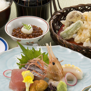 ランチ 和定食 新鮮なお刺身5種や天ぷらなど 北海道の旬の食材を愉しめる 和食處 雲海 さっぽろ 札幌市営 懐石 会席料理 食べログ