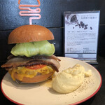 ICON - ICON BURGER¥1550  自家製ベーコン¥250