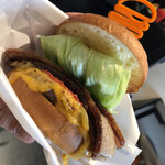 ICON - ICON BURGER¥1550  自家製ベーコン¥250