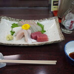 文の里松寿し - お造り盛り合わせ ＆ 燗酒