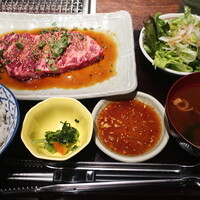 山形山　月島店 - サーロイン定食