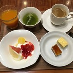 スリーモンキーズカフェ - 