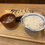 肉汁餃子のダンダダン - 