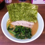 武蔵家 - ラーメン650円麺硬め。海苔増し50円。