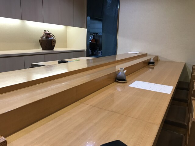 おたる栄六 大阪 えいろく 堺筋本町 寿司 食べログ