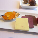 ラ メゾン ドゥ グラシアニ - 一味を加えた柚子の板チョコ・ビーツの板チョコ・みかんの板チョコ・金柑のコンポート
