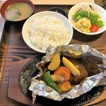 焼肉の栄亭 - 洋風ハンバーグ定食