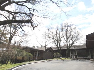 LOUNGE Marron - 2012年5月左端がテラス席