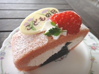 LOUNGE Marron - 2012年5月ケーキ　桜ロール
