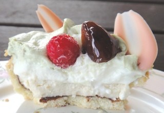 LOUNGE Marron - 2012年5月ケーキ　モンブラン半分