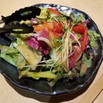 Taishuusakaba Saburou - 生野菜サラダ 690円