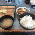 楽ちゃん - ご飯、味噌汁！