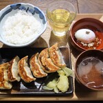 肉汁餃子のダンダダン - 肉汁餃子定食700円（税込）