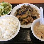 Gyouza Ichiba - 日替りランチ 豚肉とナスの炒め物