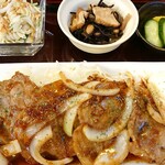 Izakaya Tora - 生姜焼き定食