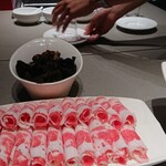 Haidilao Hot Pot - 1912_Haidilao Hot Pot Gadaria City_豚バラ。見栄えも良いですね！