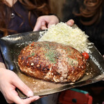 ルッカ - 名物１キロハンバーグ