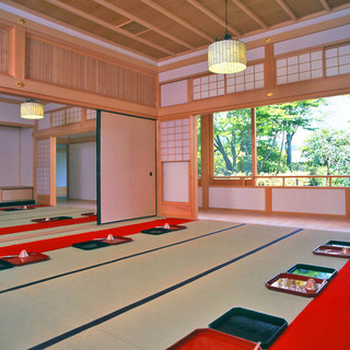 Enjoy beautiful views and vegetarian cuisine from a relaxing tatami room in the temple