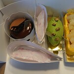 パティスリー オー フィル ドゥ ジュール - 箱の状態