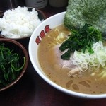 横浜ラーメン 町田家 - 