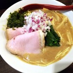 金町製麺 - ド濃厚豚骨ラーメン