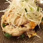 金町製麺 - 豚しゃぶの油淋ソースがけ　400円