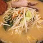 Tayama - みそラーメン750円