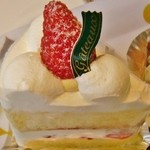 お菓子工房　まるみや - 「苺のショートケーキ」\300です