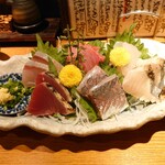 梅月 - 旬の刺盛り（中）