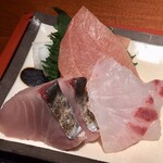 めしの助 - 刺身3種(真鯛・鰆・マカジキ)