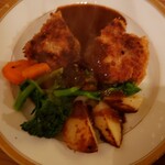 洋風田舎食堂 ナージュ - 豚ヒレ肉のチーズ入りカツレツ(870円)