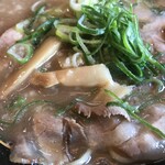 うま屋ラーメン - 具材アップ