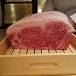 肉屋 田中 - 田村正道さんの36ヶ月の雌のサーロイン