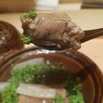 肉屋 田中 - 京都の花山椒と神戸牛のタンの煮込み