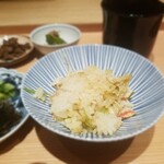 肉屋 田中 - 毛蟹土鍋ご飯　ご飯は銀の三日月